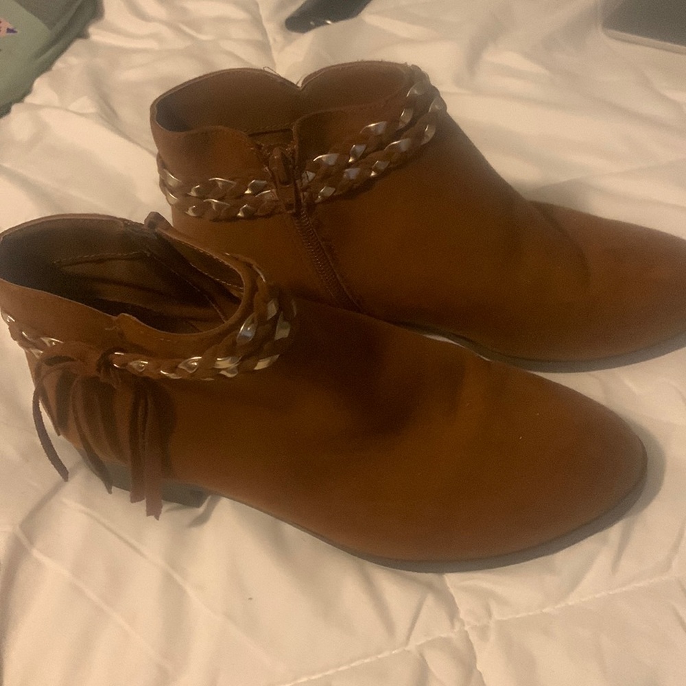 Brown short boots